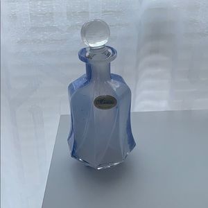 Beautiful Glass antique vase/jar